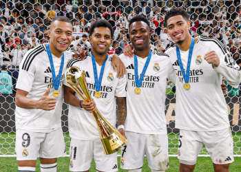 কাপ হাতে ভিনি, এমবাপ্পে, রদ্রিগো ও বেলিংহাম | এক্স