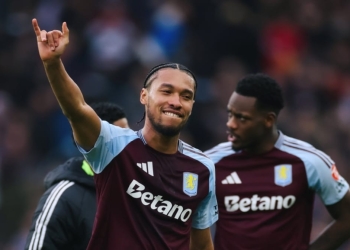 অ্যাস্টন ভিলার জয় | এক্স