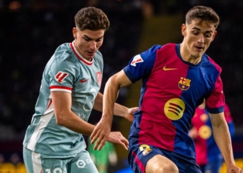 শীর্ষে অ্যাথলেটিকো | এক্স