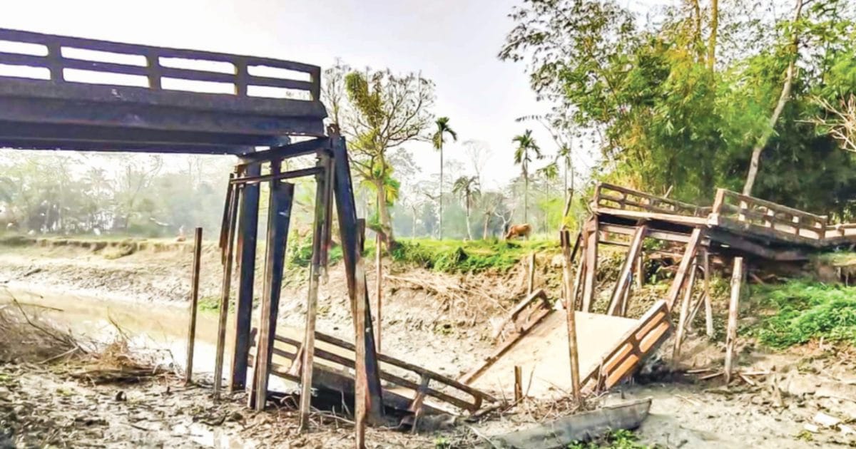10 Bridges Collapse in Amtali 65000 People in Crisis | Spostobadi 10 Bridges Collapse in Amtali 65000 People in Crisis