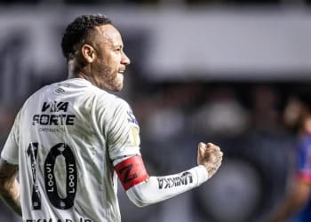 Neymar's Incredible Goal Seals Santos' Victory