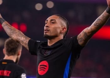 Raphinha's Lone Goal Seals Barcelona's Victory at Benfica