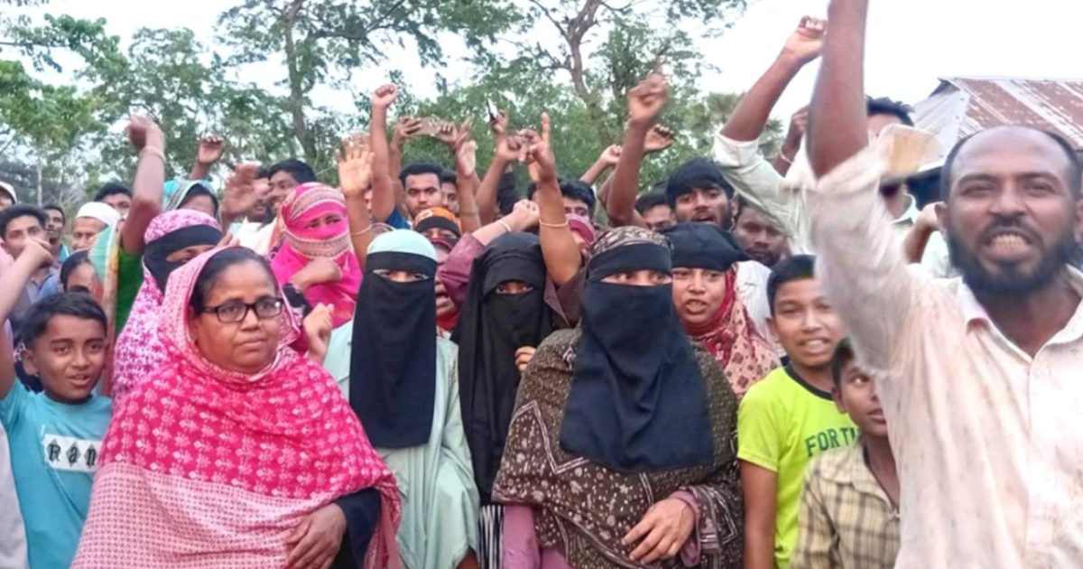 মাদক বিক্রিতে বাধা আমতলীতে ব্যবসায়ীকে কুপিয়ে জখম মানববন্ধন